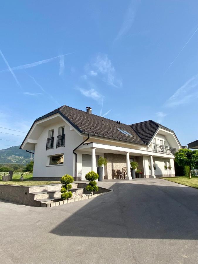 Hisa Helena Kranj Exterior foto