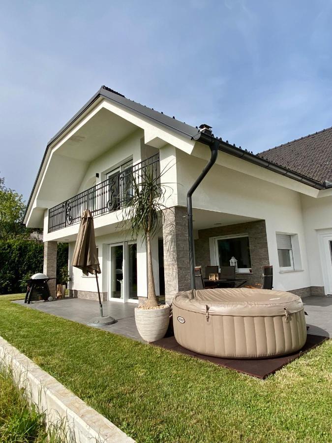 Hisa Helena Kranj Exterior foto